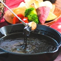 イカスミオムレツサンド（パウチのまんまDELI）