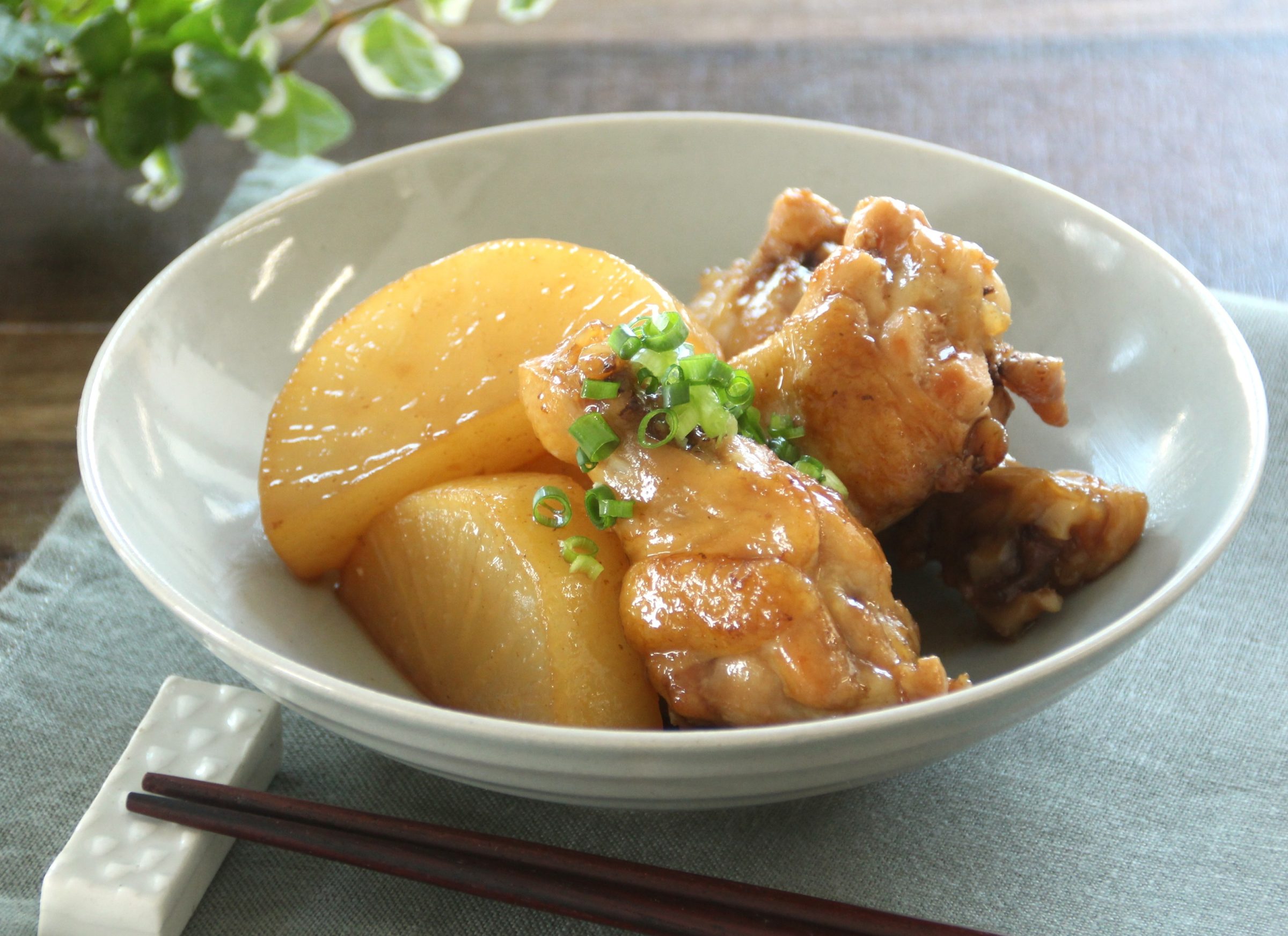 手羽元と大根の煮物