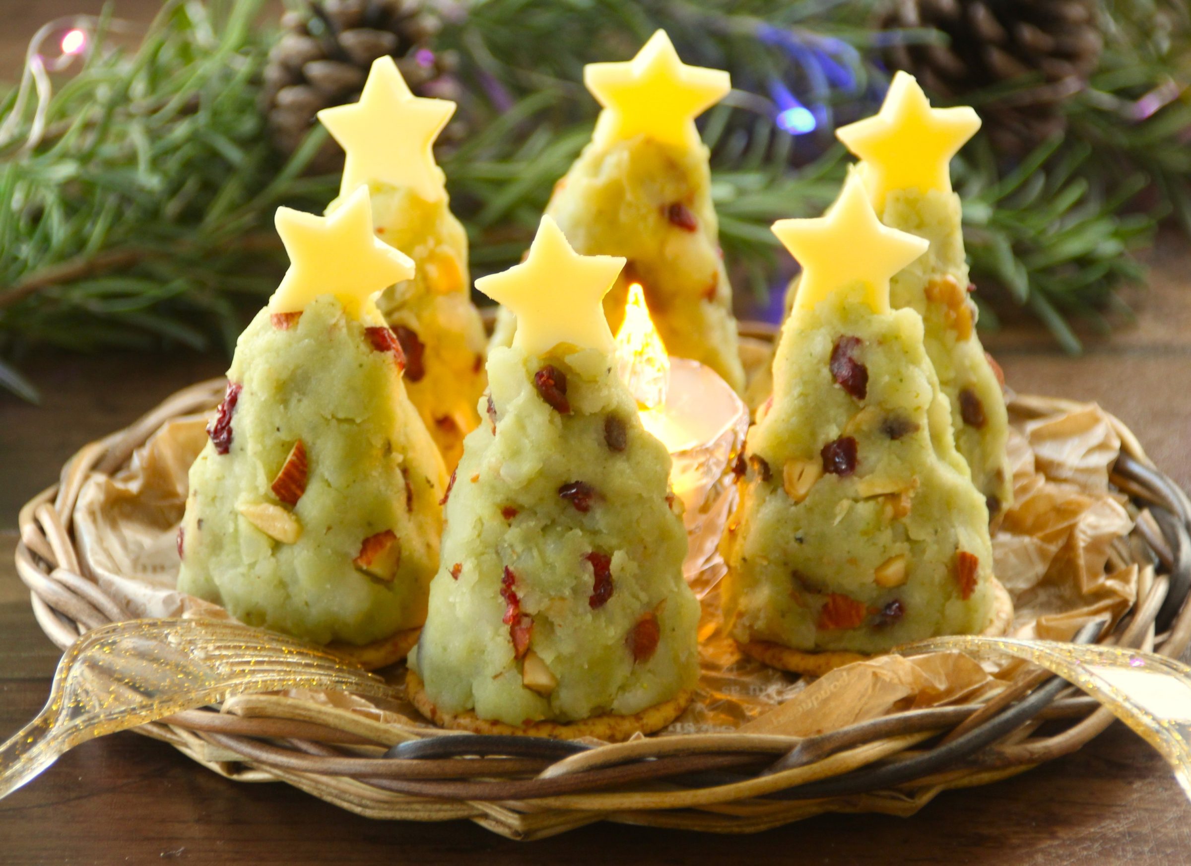 バジルポテトサラダのクリスマスツリー 